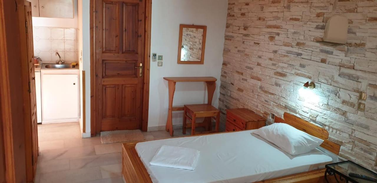Evi Studios & Apartments Naxos City Dış mekan fotoğraf